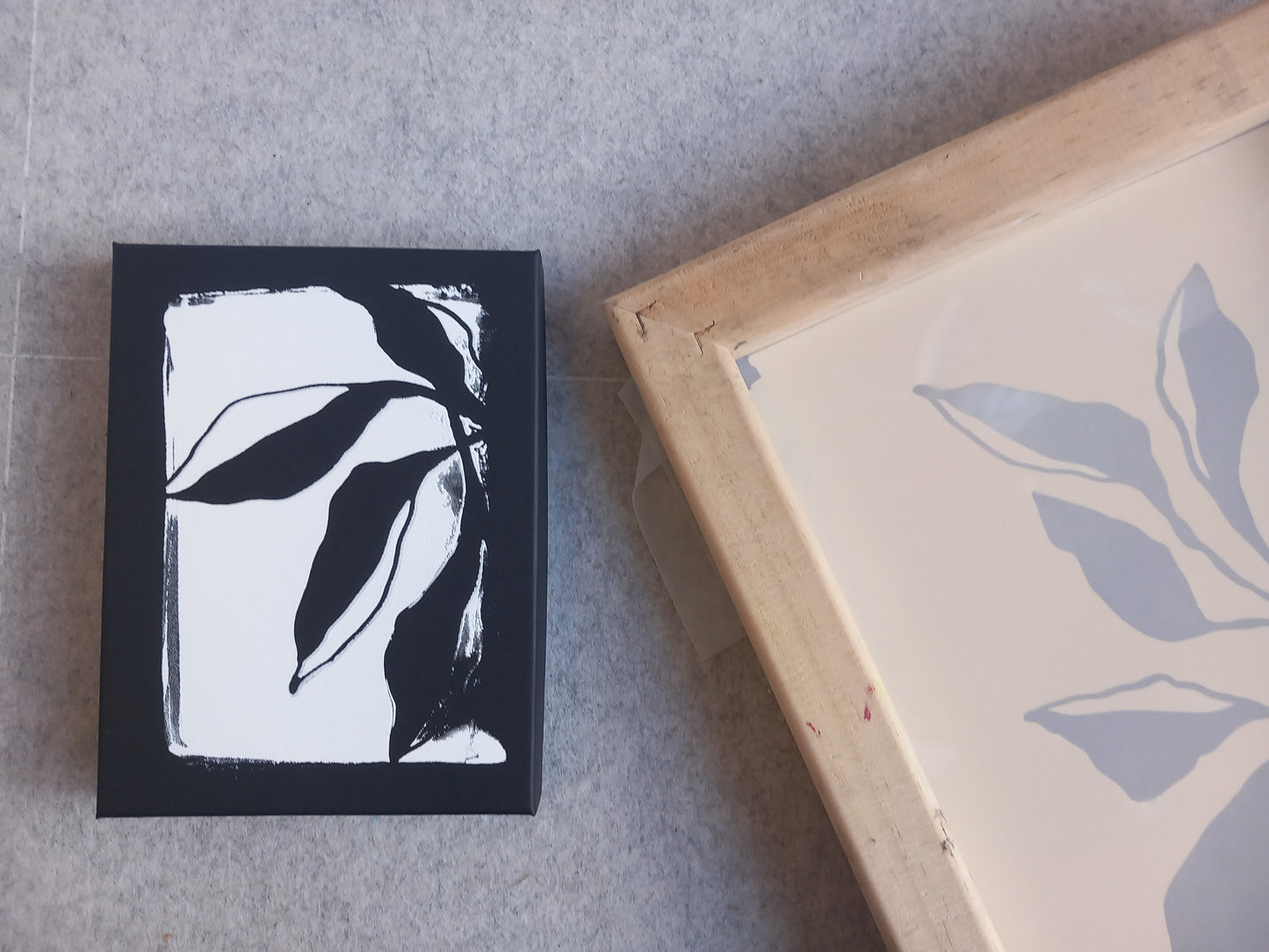 Gift Box with 10 different Linocut Cards